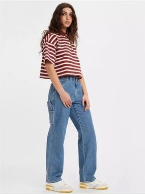 Levi's Straight-Leg Women's Jeans in Light Blue with Striped Top